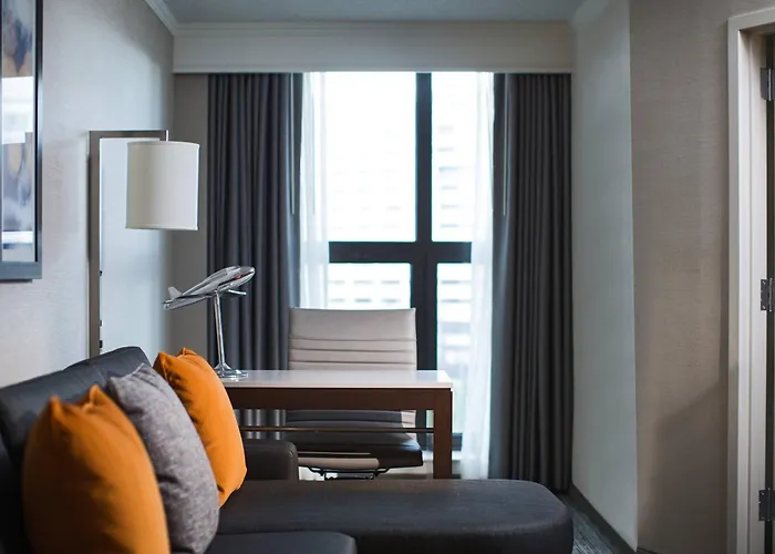 Chicago Marriott O'hare Hotel 3*