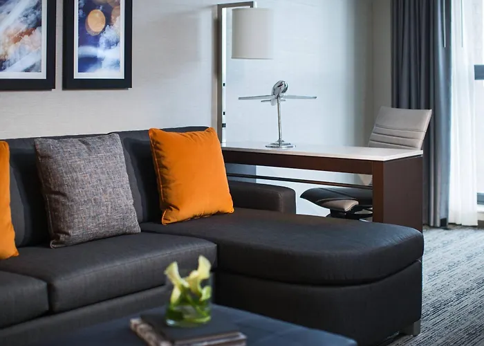 Chicago Marriott O'hare Hotel 3*