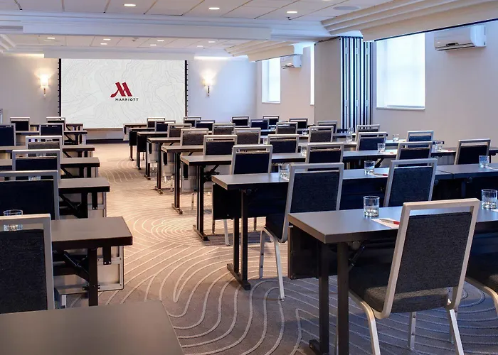Hotel Chicago Marriott O'hare 3*